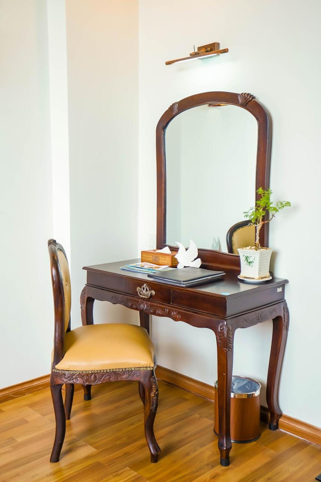 Hoa Binh 1 Hotel Long Xuyên Buitenkant foto