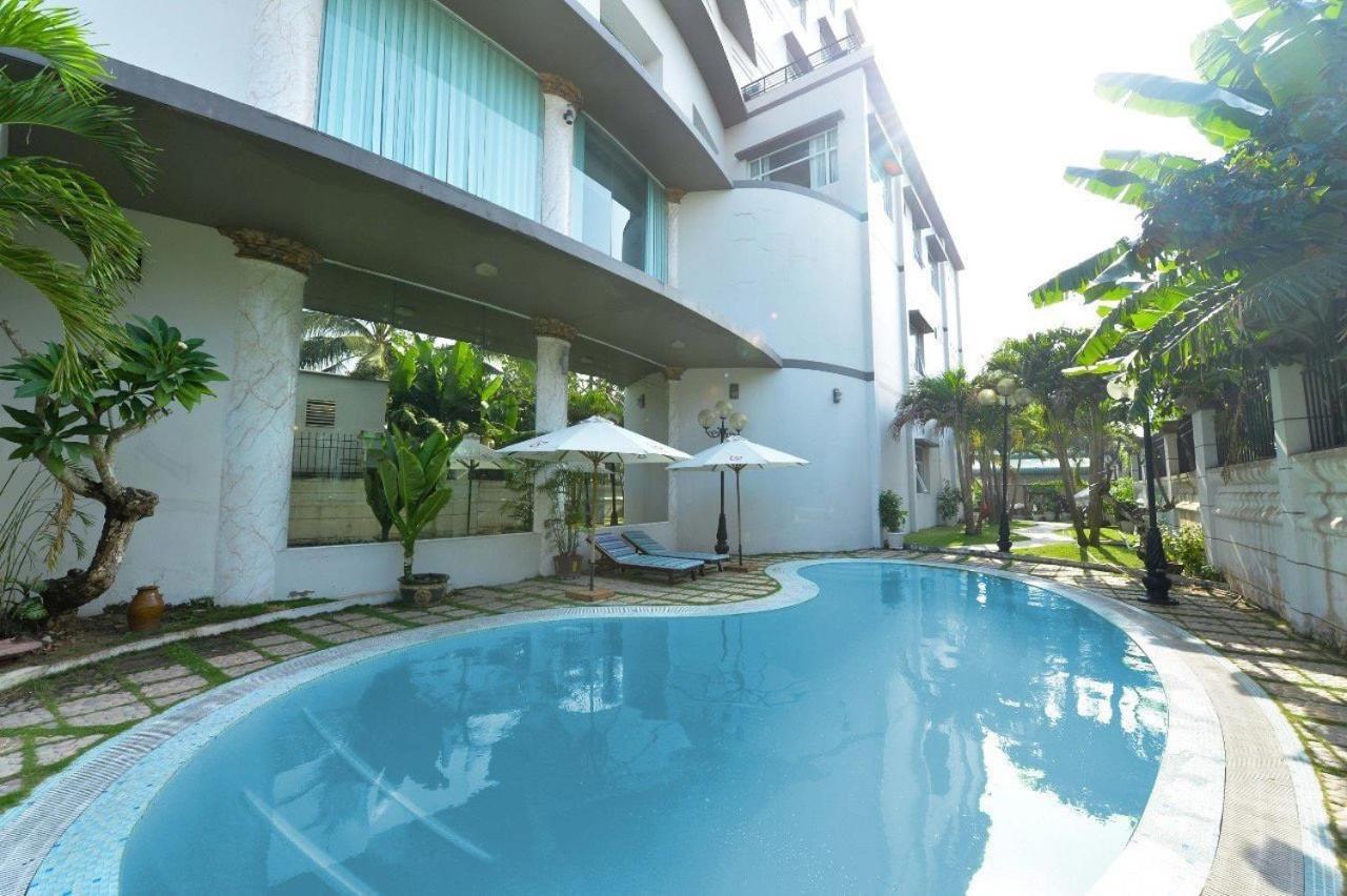 Hoa Binh 1 Hotel Long Xuyên Buitenkant foto