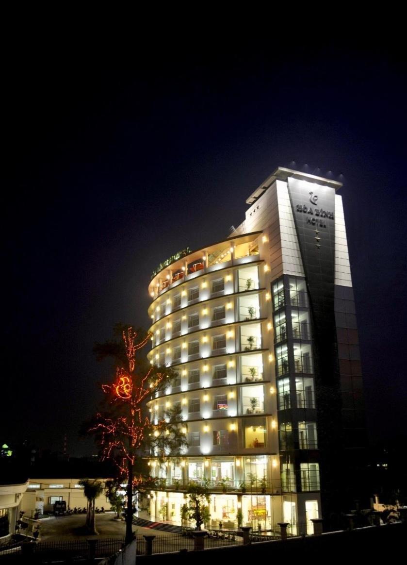 Hoa Binh 1 Hotel Long Xuyên Buitenkant foto